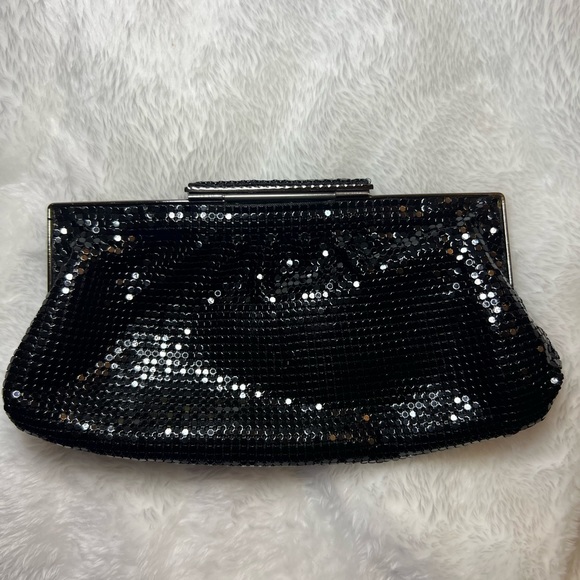 Evening Black Metal Mesh Purse - Picture 2 of 3